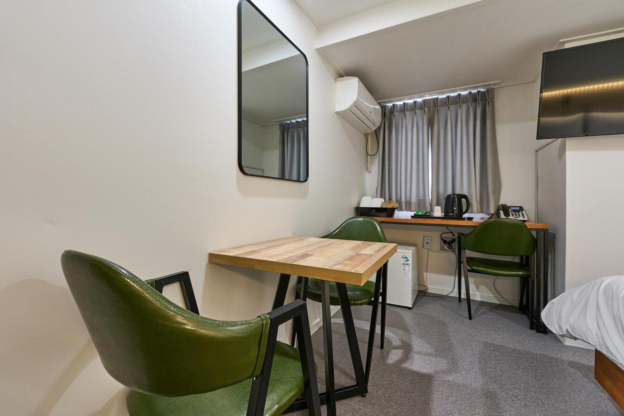 Hotel Chloe Сеул Экстерьер фото
